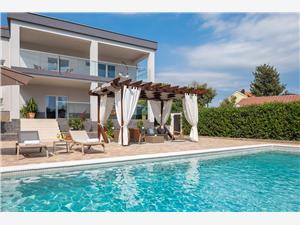 Ubytovanie s bazénom Zadar riviéra,Rezervujte  Peregrine Od 613 €